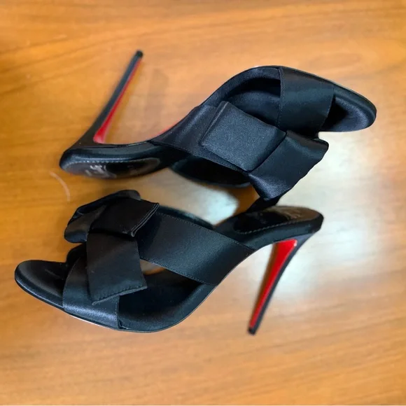 Christian Louboutin Matricia 100 Satin Bow Heels color Black size 38 - Picture 12 of 14